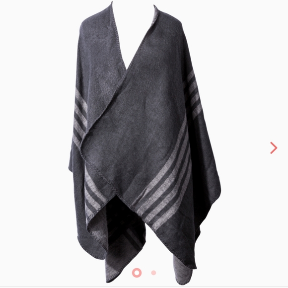 BB Dakota Accessories - BB Dakota Poncho Wrap